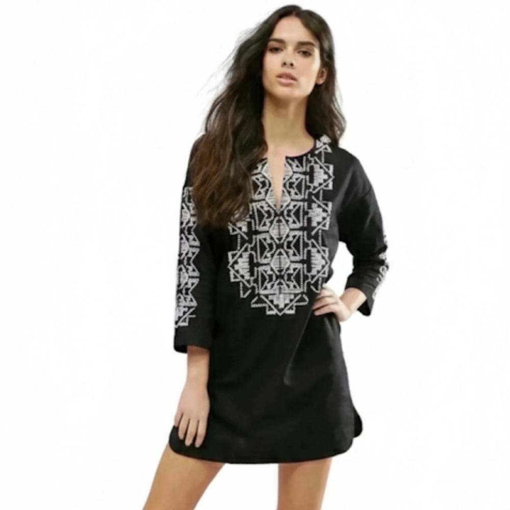 Seafolly “Rock Muses" Long Sleeve Embroidered
Tunic Swim Dress Size XS EUC!